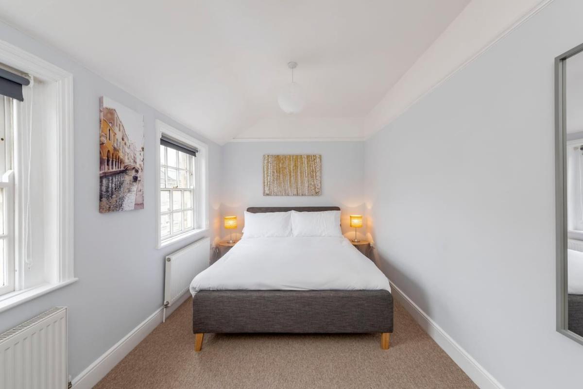 The King'S Meadery Apartment Bath Bagian luar foto