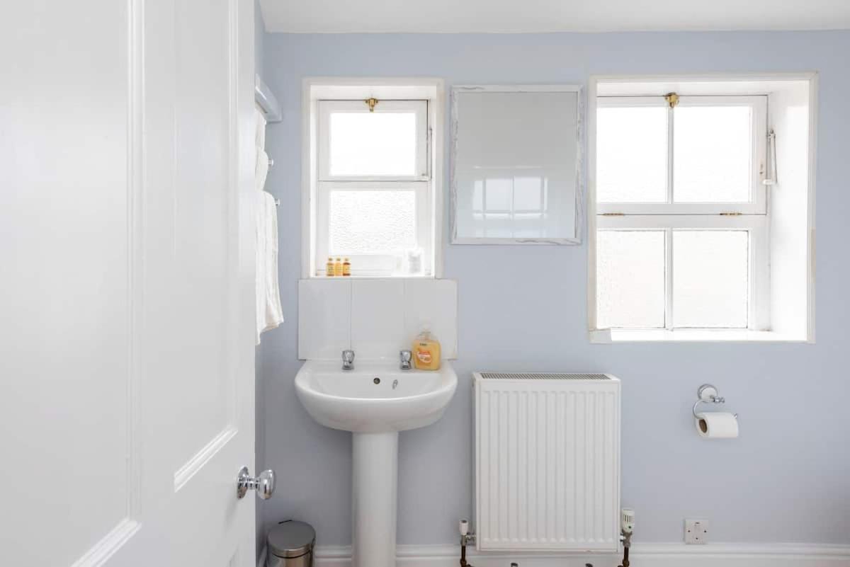 The King'S Meadery Apartment Bath Bagian luar foto